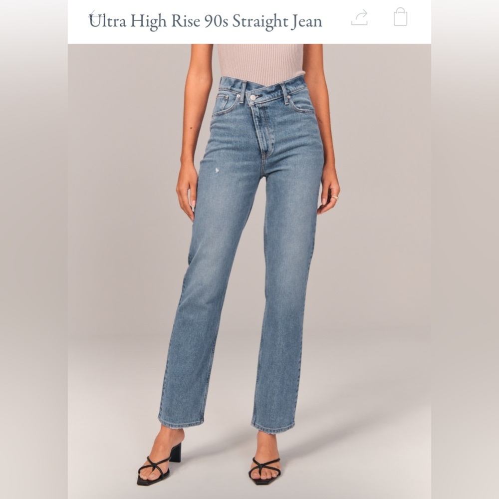 Abercrombie & Fitch 90s Straight Ultra High Rise Jeans w/ Crossover Button